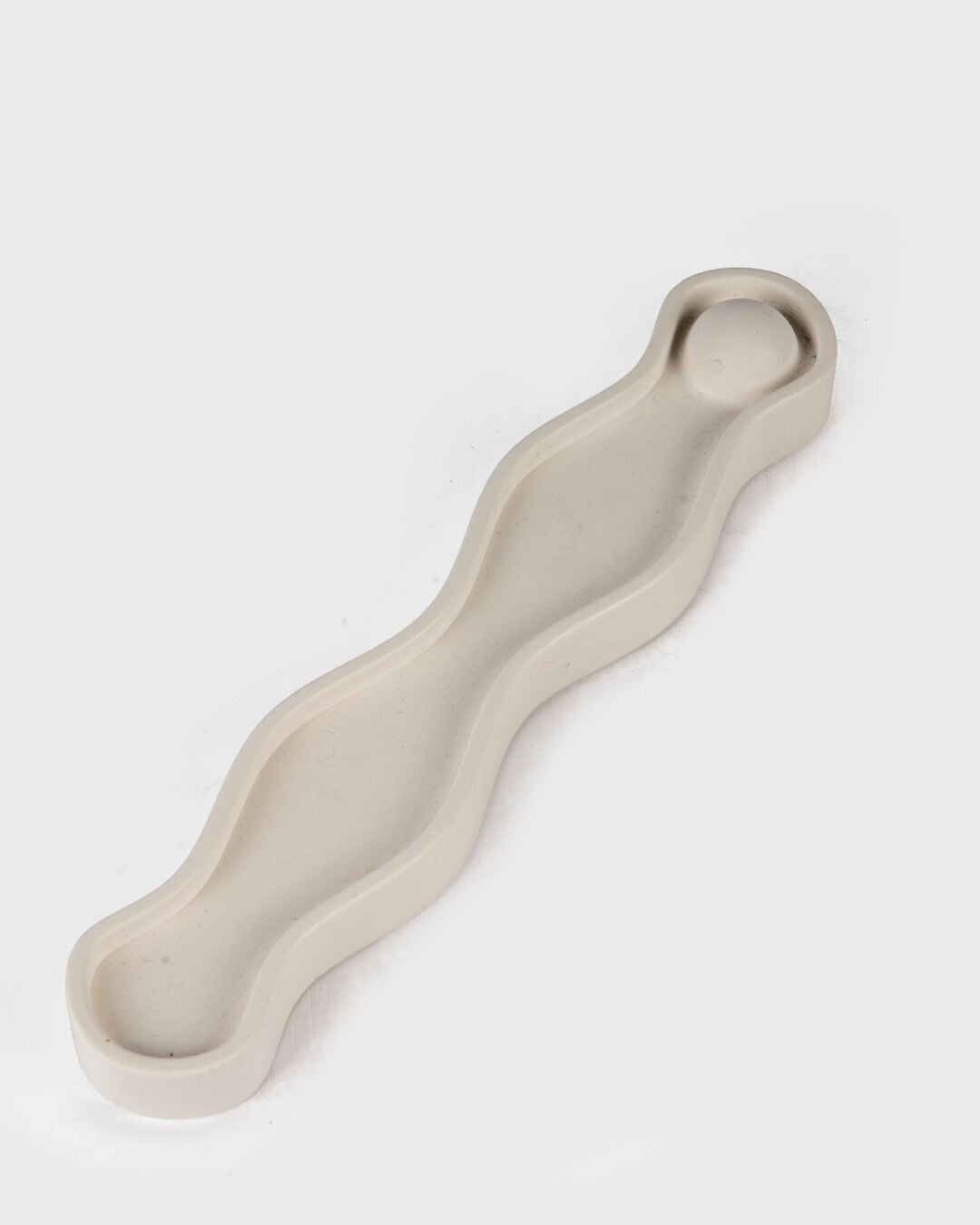 Sine Seramik Dalgalı Çubuk Tütsülük Beyaz (18 cm)